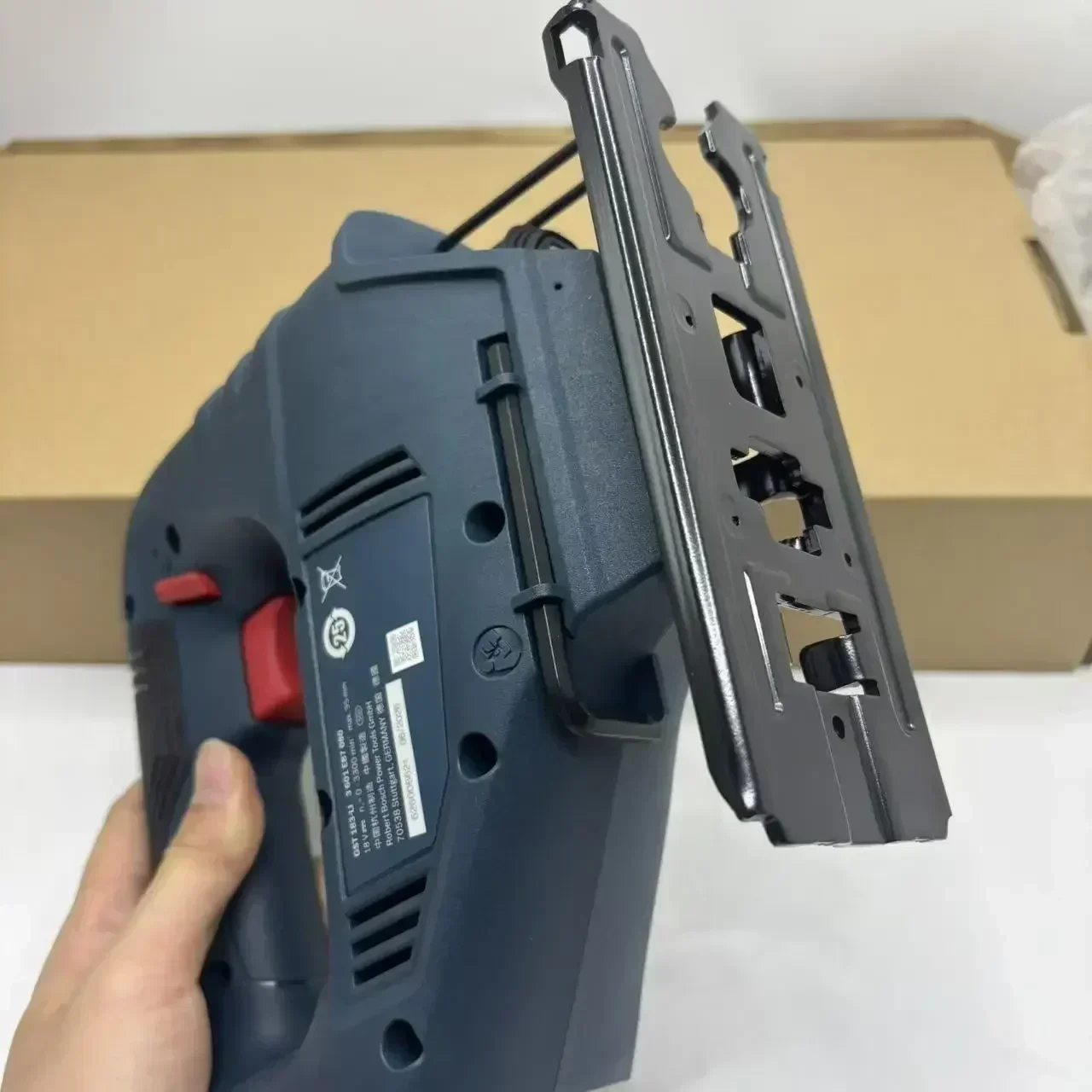 Bosch GST 183-LI Professional  - đánh giá và giá Woodworking Multi Tool